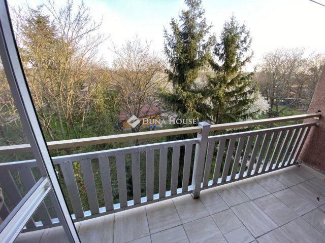 Eladó téglalakás, Bezenyén 30.99 M Ft, 2 szobás