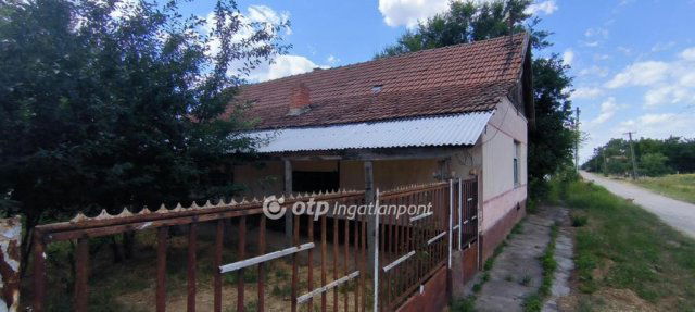 Eladó családi ház, Dombegyházán 1.99 M Ft, 2+1 szobás