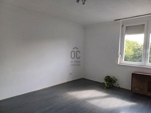 Eladó téglalakás, Kecskeméten 29.5 M Ft, 1 szobás