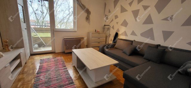 Eladó téglalakás, Szegeden 58.9 M Ft, 2 szobás