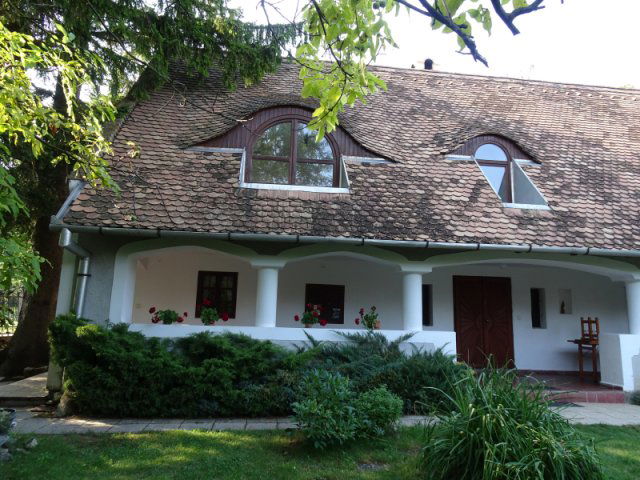 Eladó családi ház, Vászolyon 280 M Ft, 12 szobás