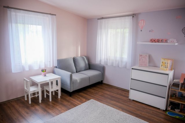 Eladó családi ház, Sukorón 90 M Ft, 2+1 szobás