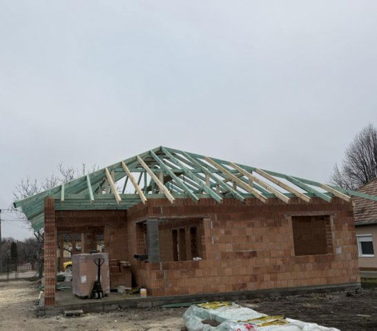 Eladó családi ház, Pusztaszabolcson 85 M Ft, 1+3 szobás