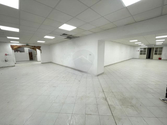 Eladó ipari ingatlan, Budapesten, VI. kerületben 80 M Ft