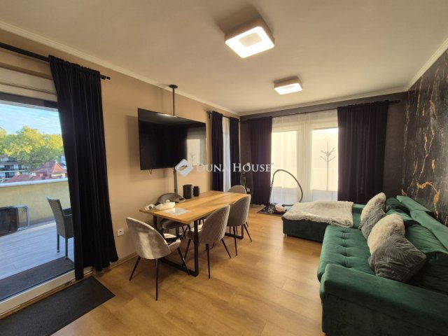 Kiadó téglalakás, albérlet, Siófokon 195 E Ft / hó, 3 szobás