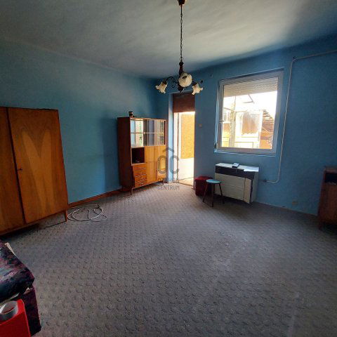 Eladó sorház, Pécsett 12.99 M Ft, 2 szobás