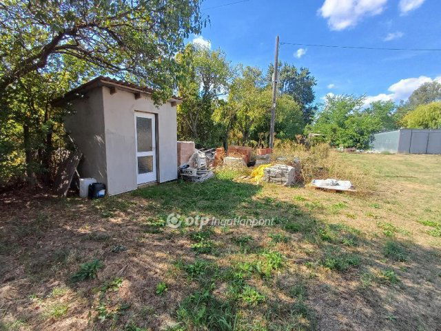 Eladó telek, Baján 10.5 M Ft / költözzbe.hu