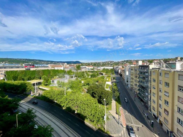 Eladó téglalakás, Budapesten, II. kerületben, Margit körúton