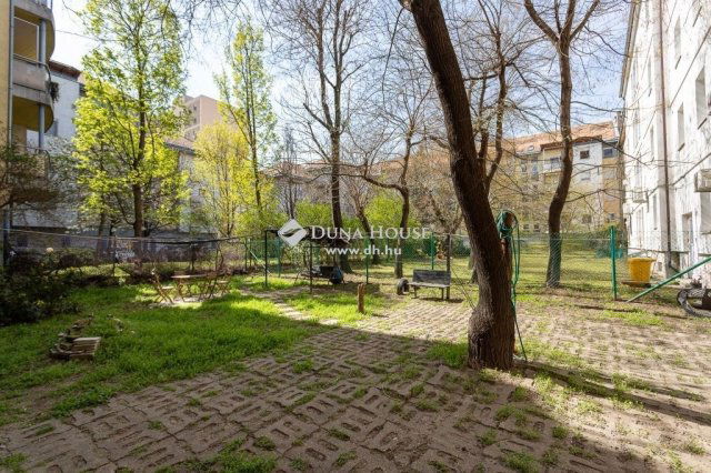 Eladó téglalakás, Budapesten, XXI. kerületben 44.5 M Ft