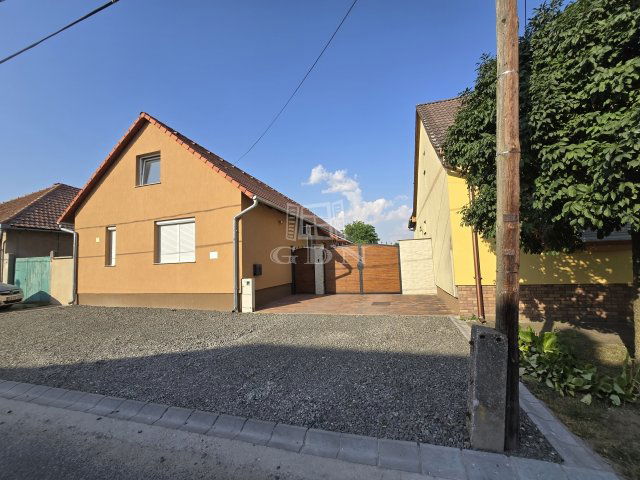 Eladó családi ház, Vaskúton 79 M Ft, 3 szobás