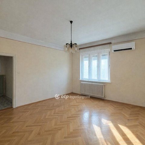 Eladó családi ház, Budapesten, XVI. kerületben 99.9 M Ft