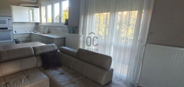 Kiadó téglalakás, albérlet, Pécsett 200 E Ft / hó, 2 szobás