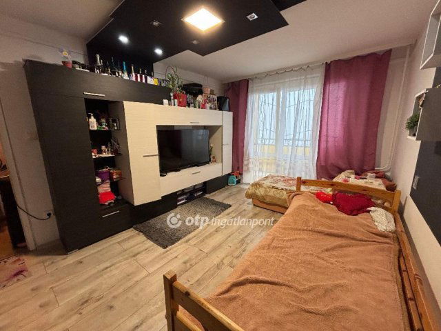 Eladó panellakás, Miskolcon 22.99 M Ft, 1+1 szobás