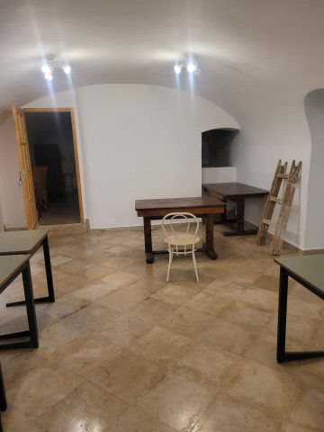 Kiadó iroda, Győrött 150 E Ft / hó, 1 szobás