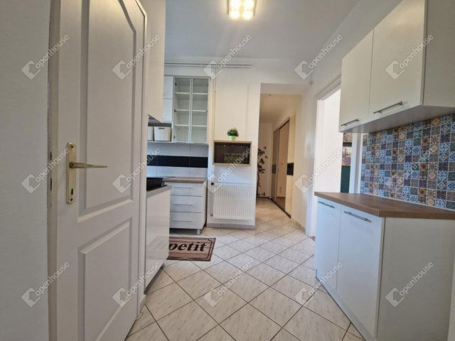 Kiadó családi ház, albérlet, Komáromban 500 E Ft / hó