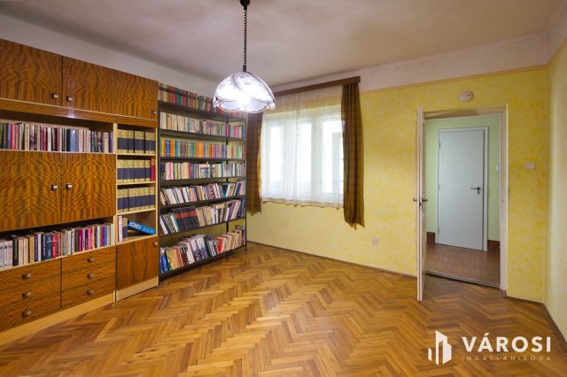 Eladó családi ház, Békéscsabán 39.9 M Ft, 5 szobás