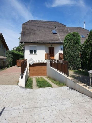 Eladó ikerház, Szadán 124.8 M Ft, 4 szobás