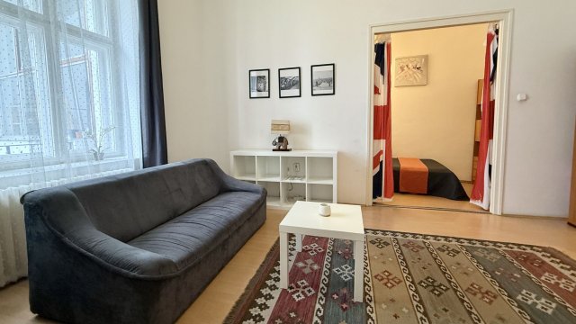 Kiadó téglalakás, albérlet, Debrecenben 180 E Ft / hó, 2 szobás