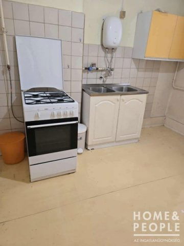 Eladó téglalakás, Hódmezővásárhelyen 29.99 M Ft, 2 szobás