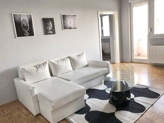 Eladó téglalakás, Pécsett 49.9 M Ft, 2 szobás