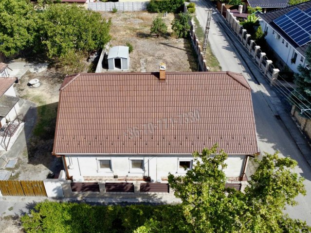 Eladó családi ház, Jánoshidán, Fő utcában 22.5 M Ft, 2 szobás