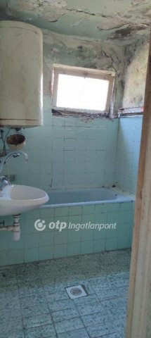 Eladó családi ház, Badacsonytomajon 45 M Ft, 2 szobás