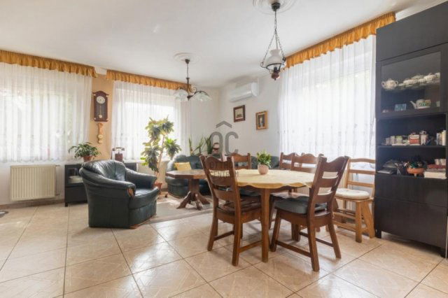 Eladó ikerház, Budapesten, XI. kerületben 189.9 M Ft, 4 szobás