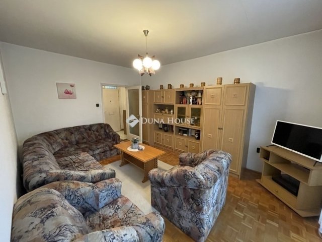 Eladó téglalakás, Budapesten, IV. kerületben 62.9 M Ft, 2 szobás