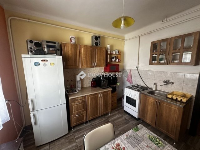 Eladó ikerház, Pécsett 75 M Ft, 3 szobás / költözzbe.hu