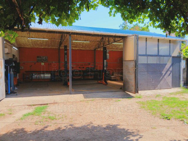 Eladó családi ház, Mosonszentmiklóson 80 M Ft, 5 szobás