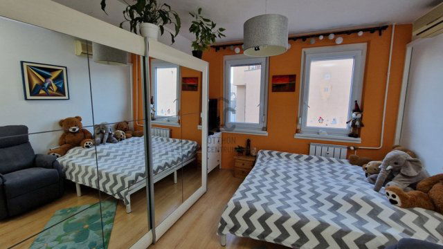 Eladó panellakás, Budapesten, III. kerületben 83.99 M Ft