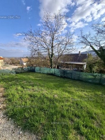 Eladó családi ház, Pomázon 150 M Ft, 5 szobás