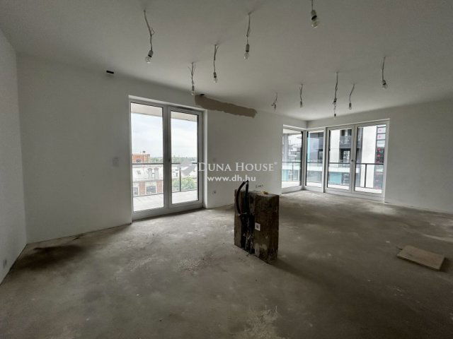 Eladó téglalakás, Budapesten, III. kerületben 117 M Ft, 2 szobás