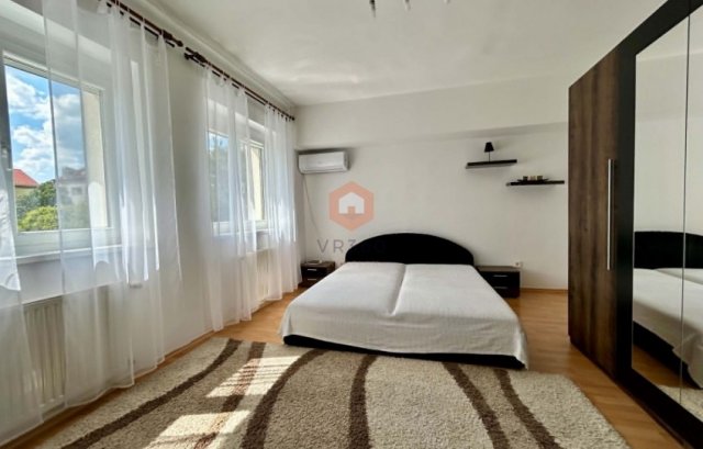 Kiadó téglalakás, albérlet, Pécsett 160 E Ft / hó, 1 szobás