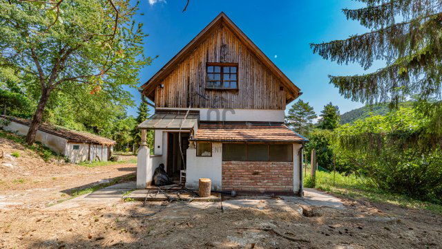 Eladó családi ház, Solymáron 129.99 M Ft, 3 szobás