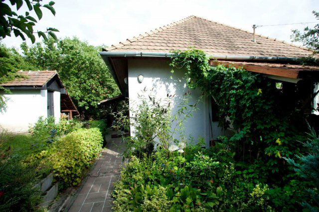 Eladó családi ház, Szentendrén 111 M Ft, 2+1 szobás