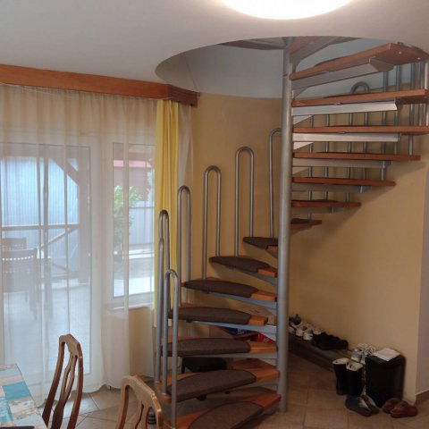 Eladó családi ház, Kerepesen 194.77 M Ft, 2+6 szobás