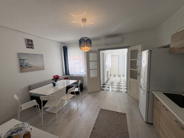 Kiadó téglalakás, albérlet, Siófokon 220 E Ft / hó, 4 szobás