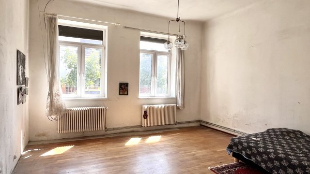 Eladó családi ház, Budapesten, XV. kerületben 61.9 M Ft