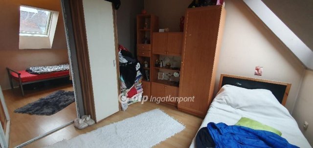 Eladó családi ház, Veszprémben 61.9 M Ft, 2+2 szobás