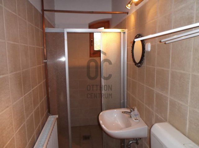 Eladó hotel, Somlószőlősön 160 M Ft / költözzbe.hu