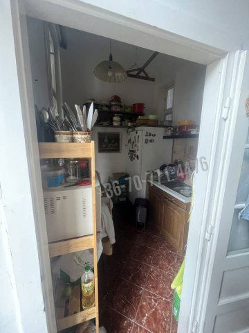 Eladó téglalakás, Budapesten, VI. kerületben, Paulay Ede utcában