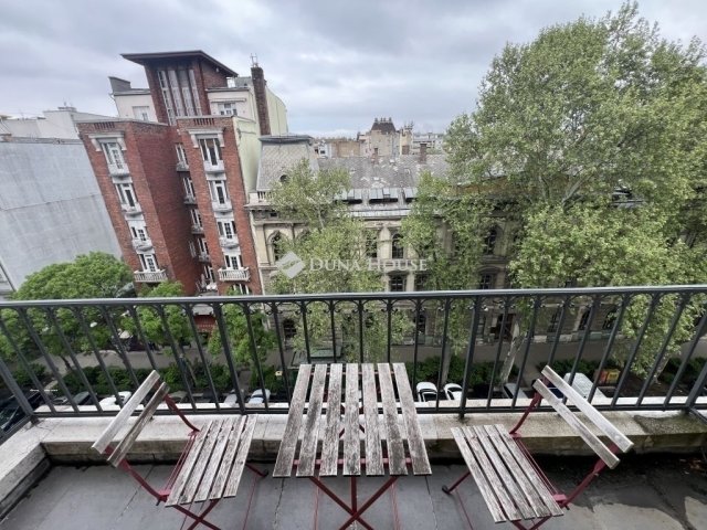 Eladó téglalakás, Budapesten, VI. kerületben 150.23 M Ft