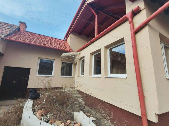 Eladó családi ház, Erdőkertesen 67.9 M Ft, 4 szobás