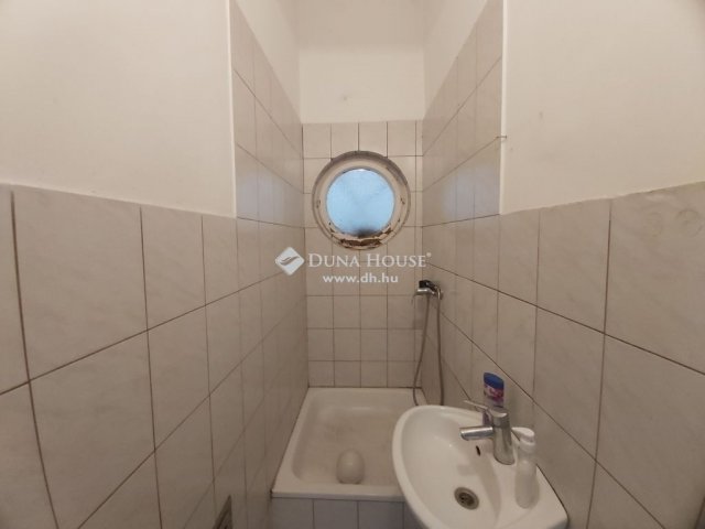 Eladó téglalakás, Budapesten, XIII. kerületben 61.9 M Ft