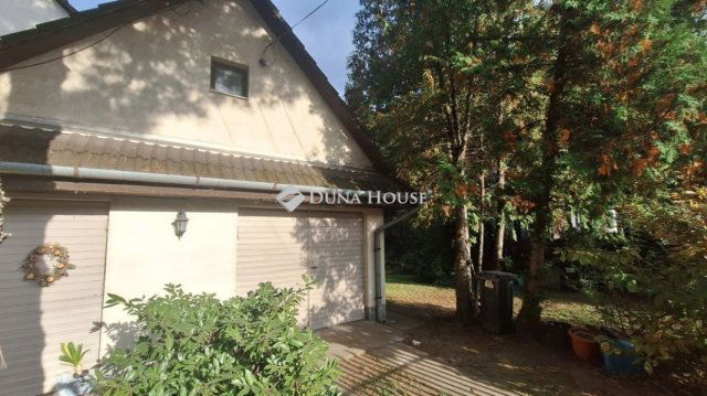 Eladó családi ház, Rácalmáson 79.9 M Ft, 4 szobás