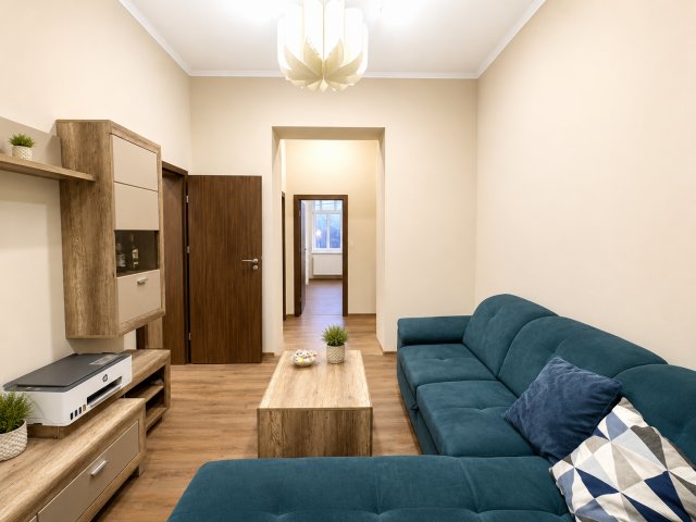 Eladó téglalakás, Szegeden 63 M Ft, 3 szobás