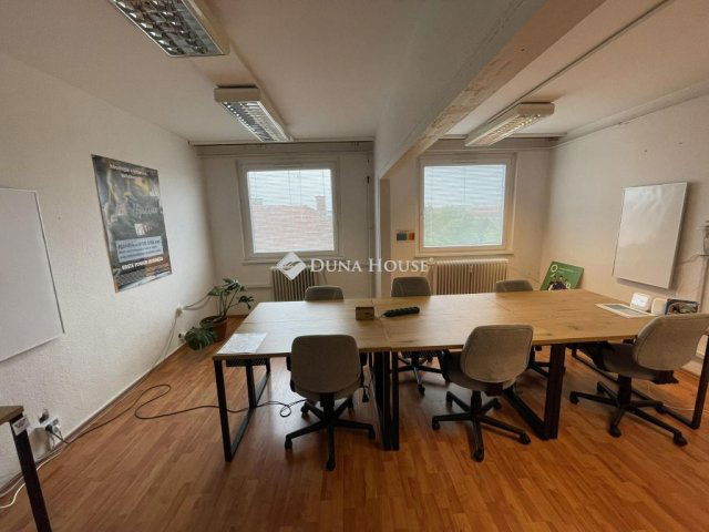 Eladó iroda, Szegeden, Szilágyi utcában 25.5 M Ft