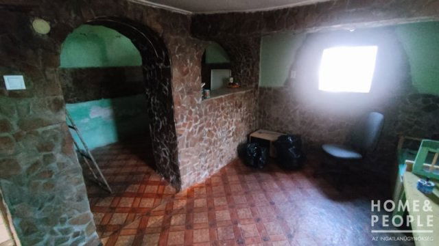 Eladó családi ház, Makón 14 M Ft, 2+1 szobás