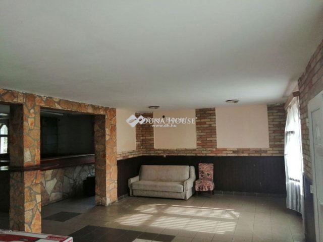 Eladó családi ház, Kisbéren 26 M Ft, 1 szobás
